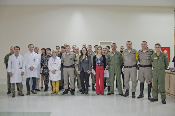 Homenagem à Brigada Militar - Portal Hospital de Clínicas 